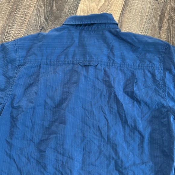 Royal Robbins denim blue color button front short sleeve shirt size large - Picture 11 of 15